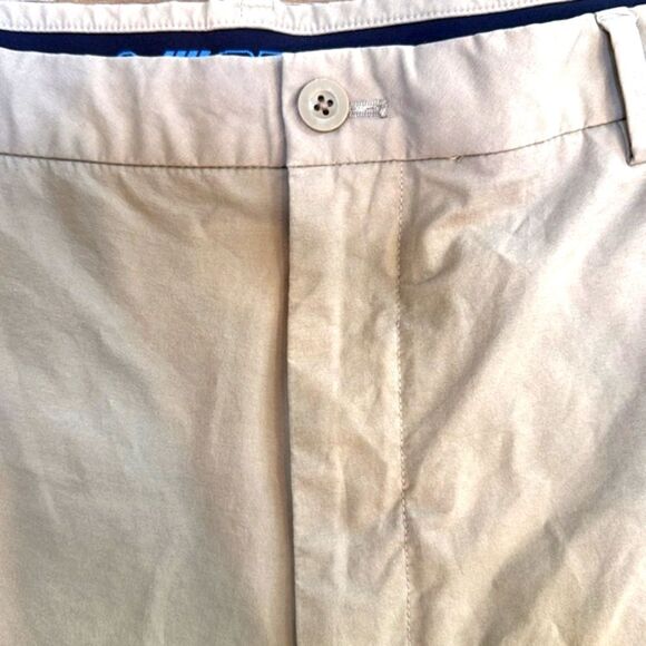 Vineyard Vines On The Go Tan Flat Front Shorts Sz 46B - Picture 3 of 11